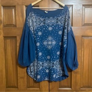 We The Free blue Montana tee shirt Blouse women’s large oversized fit